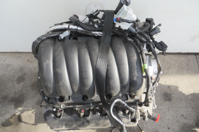2021 Chevrolet Silverado 1500 Pickup Engine Assembly - Image 2
