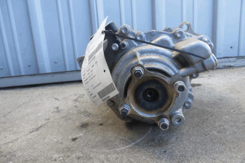 2019 Toyota Prius Engine Assembly - Image 2