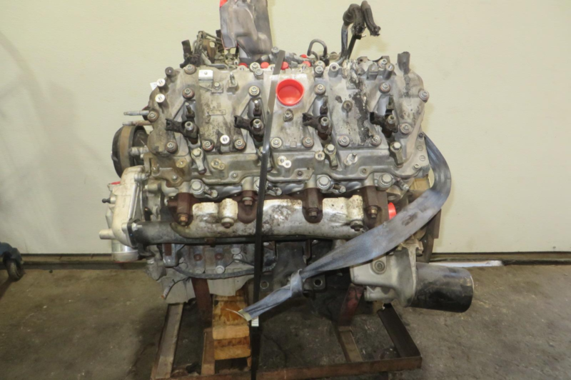 2013 Chevrolet Silverado 2500 Pickup Engine Assembly - Image 6