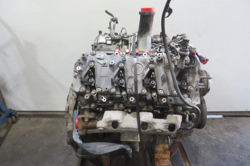 2013 Chevrolet Silverado 2500 Pickup Engine Assembly - Image 3