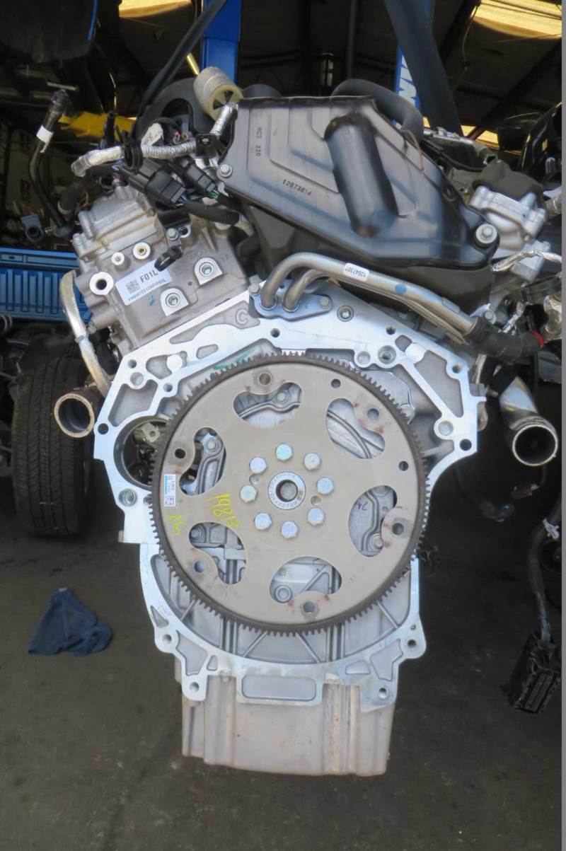 2018 Chevrolet Colorado Engine Assembly - Image 2