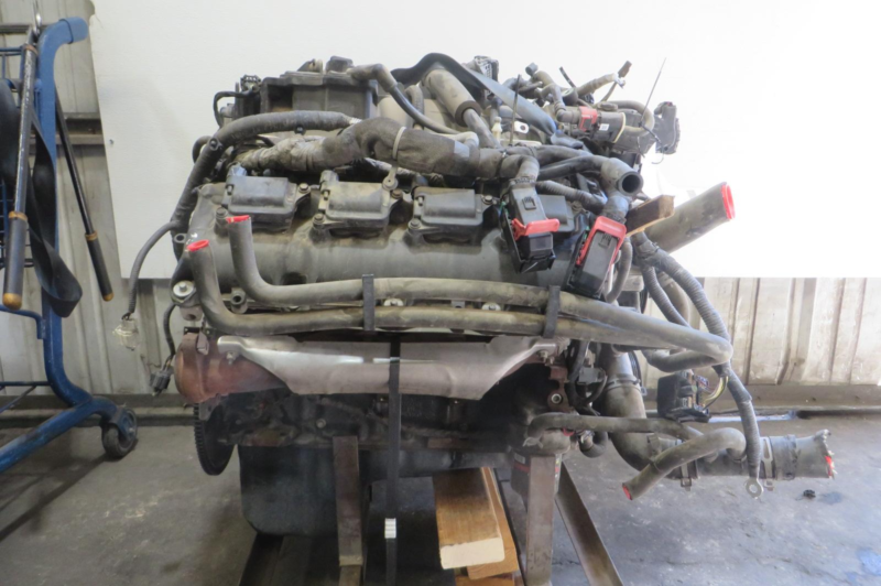 2013 Dodge Ram 1500 Engine Assembly - Image 4