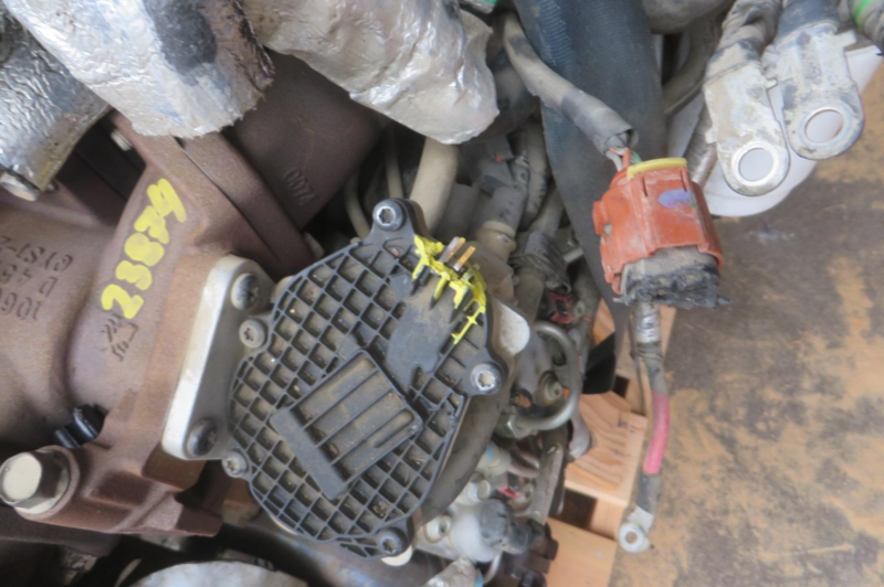 2016 Chevrolet Silverado 2500 Pickup Engine Assembly - Image 9