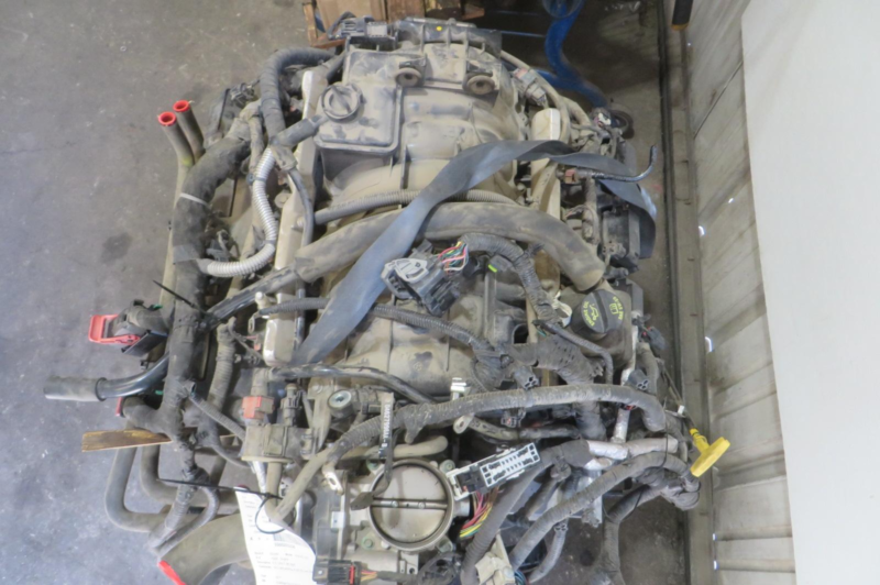 2013 Dodge Ram 1500 Engine Assembly - Image 2
