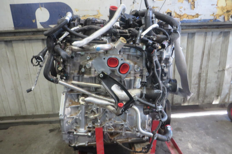 2019 Cadillac Xt4 Engine Assembly - Image 2