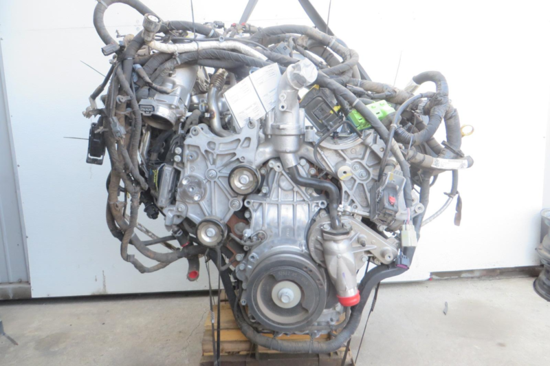 2019 Chevrolet Silverado 2500 Pickup Engine Assembly - Image 7