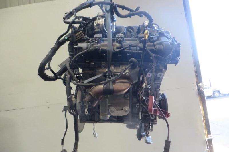 2018 Chrysler 300 Engine Assembly - Image 5