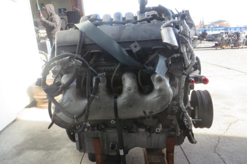 2017 Chevrolet Silverado 1500 Pickup Engine Assembly - Image 3
