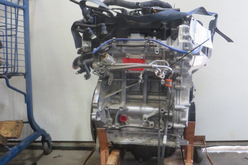 2022 Ford Escape Engine Assembly - Image 5