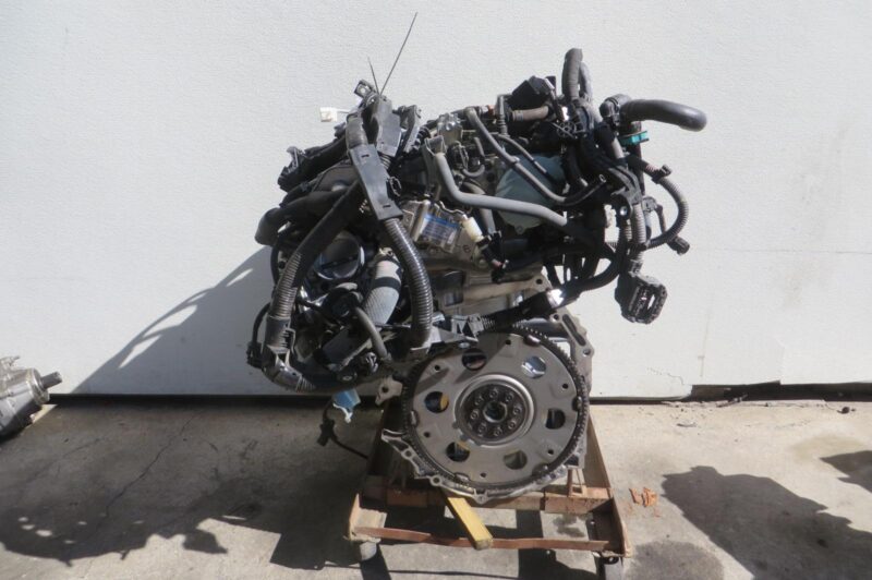 2020 Toyota Camry Engine Assembly - Image 4