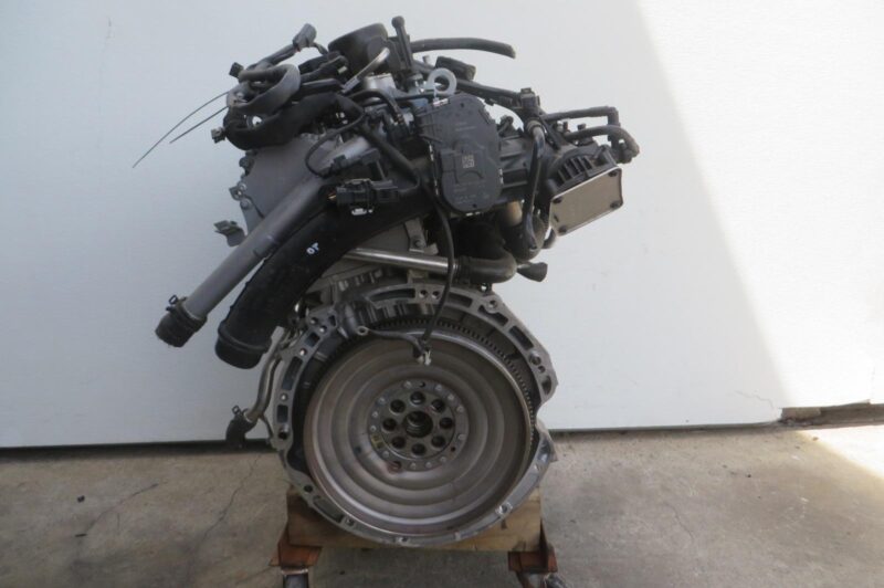 2018 Infiniti QX30 Engine Assembly - Image 6