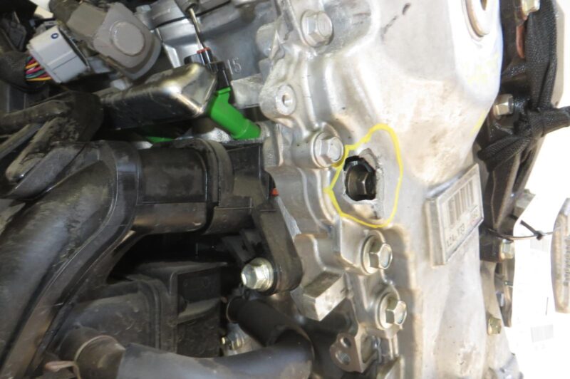 2015 Lexus ES 300h Engine Assembly - Image 2